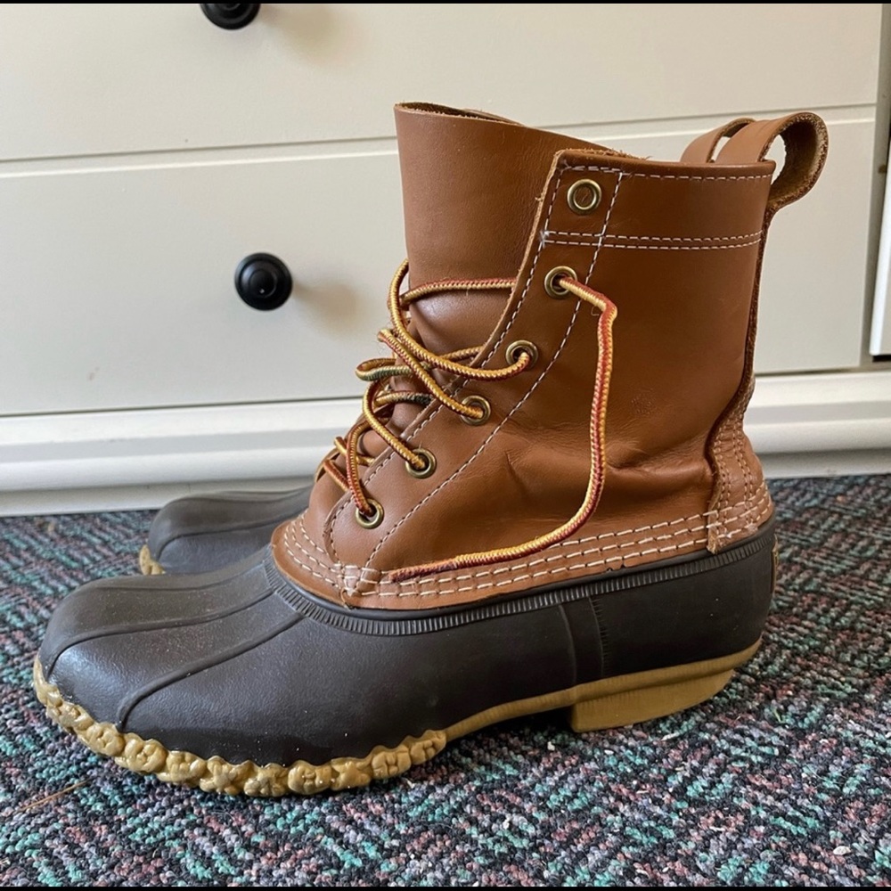 Like new women’s Fur lines Bean Boot